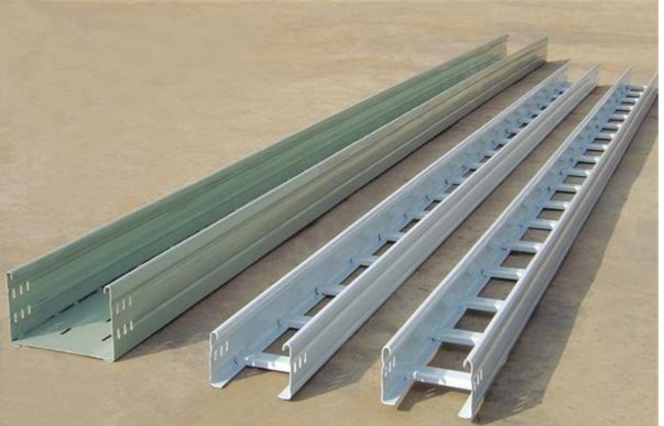 梯级式电缆桥架